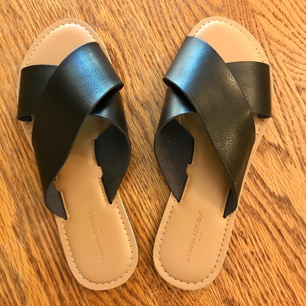 Banana Republic Factory Crossover Slide Sandal